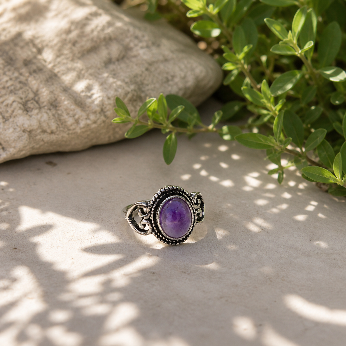 Tanvi Collection Ring - Silver Oval with Amethyst