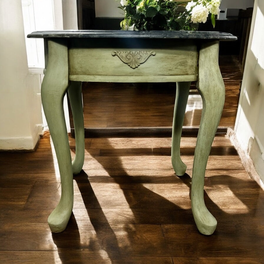 Beautiful 24' Side Table with Decoupage of Roses