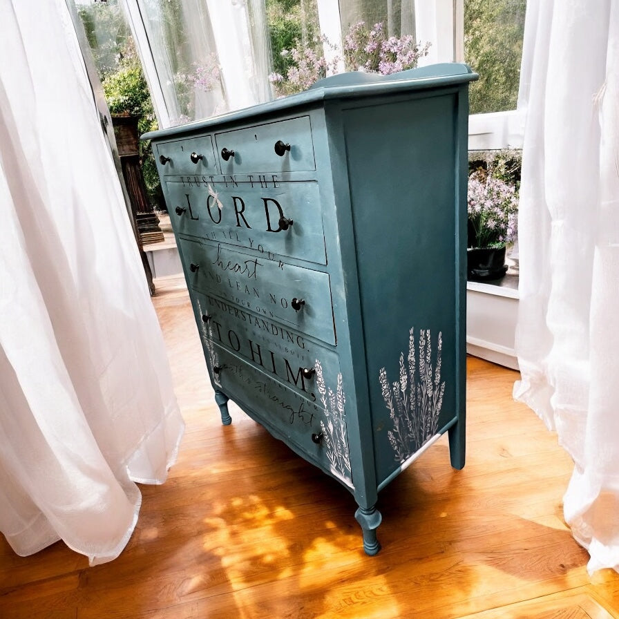 Antique Chest of Drawers/Dresser/Highboy
