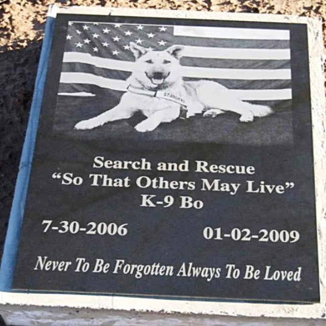 Marble Pet Memorial Photo Plaque - Enchanted Memories, Custom Engraving & Unique Gifts