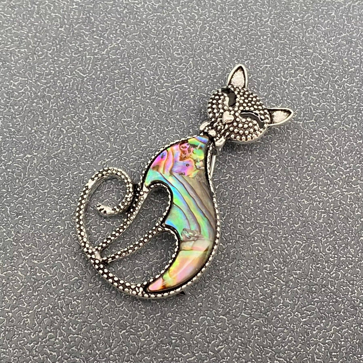 Abalone Shell Silver Tone Smiling Cat Brooch