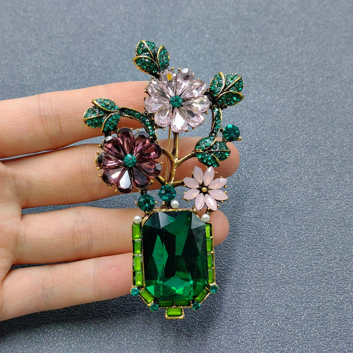 Inlaid Glass & Rhinestone Flower Shape Vintage Brooch
