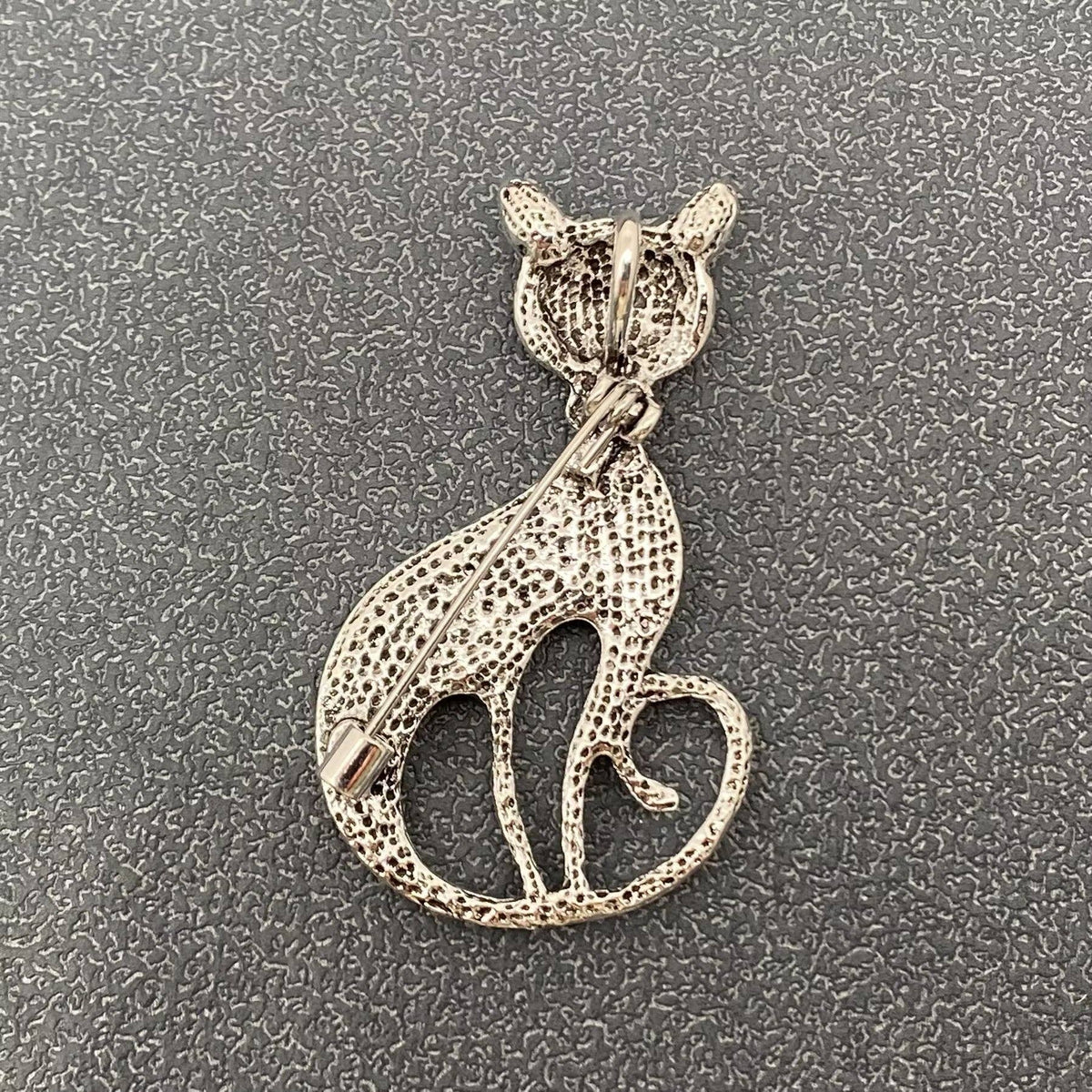 Abalone Shell Silver Tone Smiling Cat Brooch