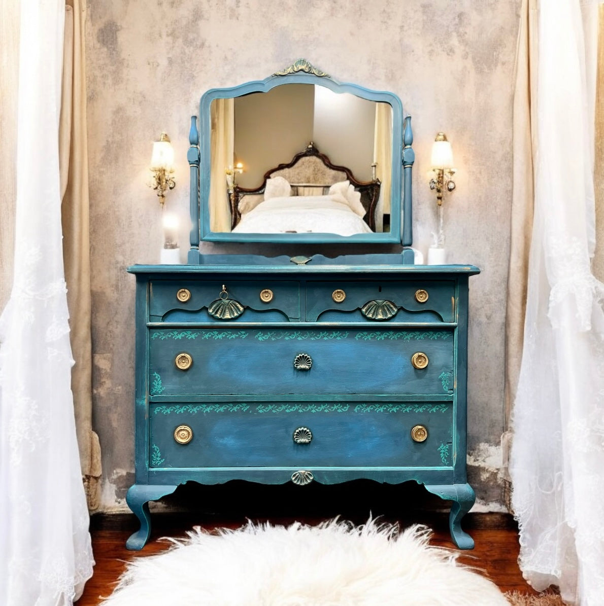 Beautiful 4 Drawer Blue Dresser