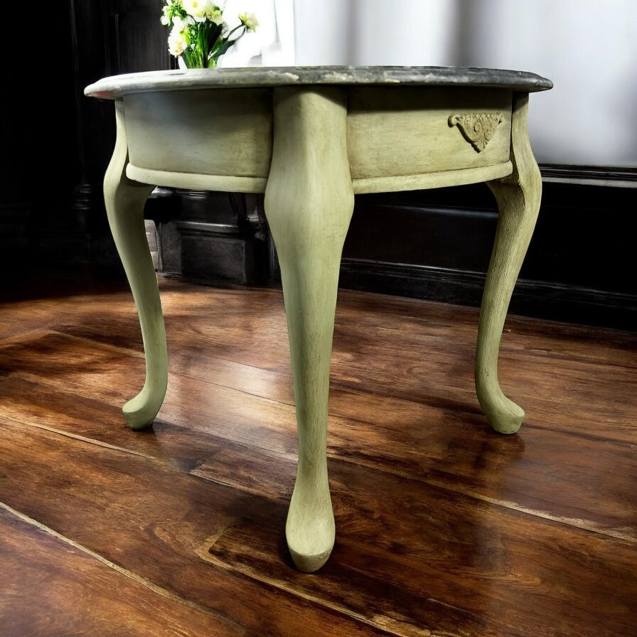 Beautiful 24' Side Table with Decoupage of Roses