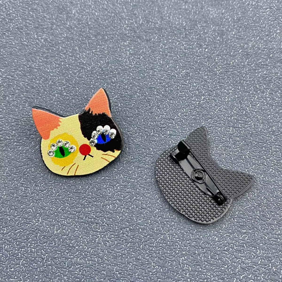 Cute Cat's head Brooch