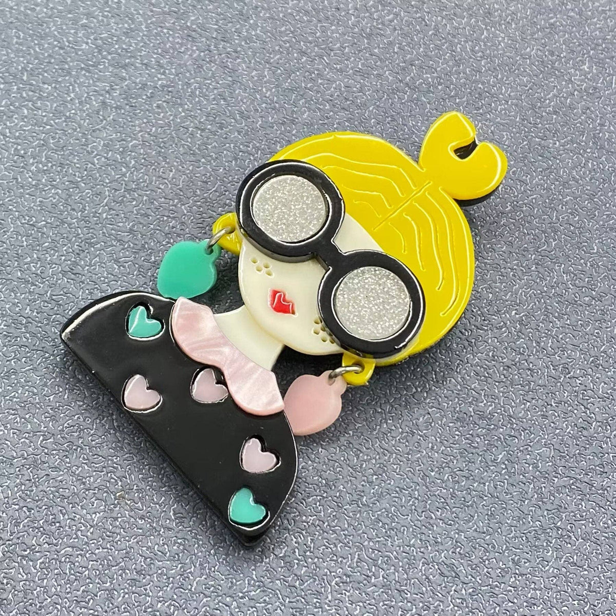 Creative Beauty Acrylic Brooch - MIO63659