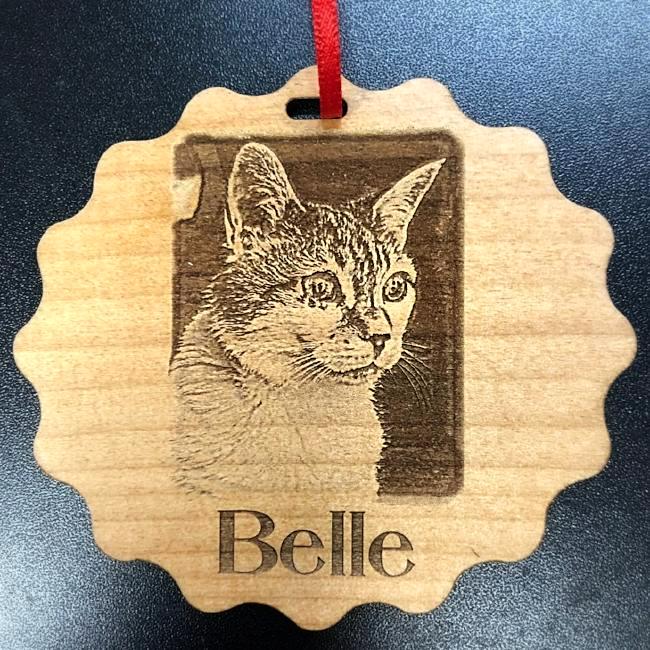Custom Cat Lovers Wooden Ornament with your Favorite Photograph engraved right into the solid wood. The perfect gift for pet lovers | Enchanted Memories, Custom Engraving & Unqiue Gifts